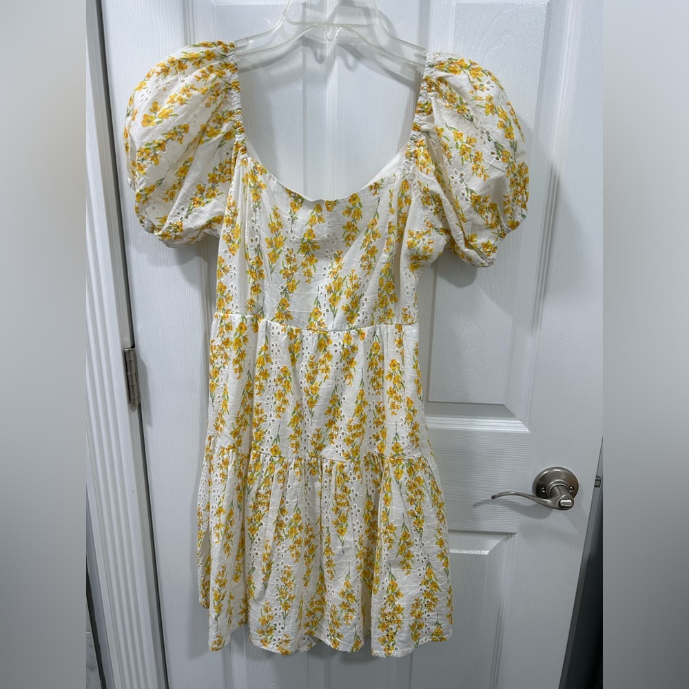 Jessica Simpson Floral Buttermilk Sleeve dress